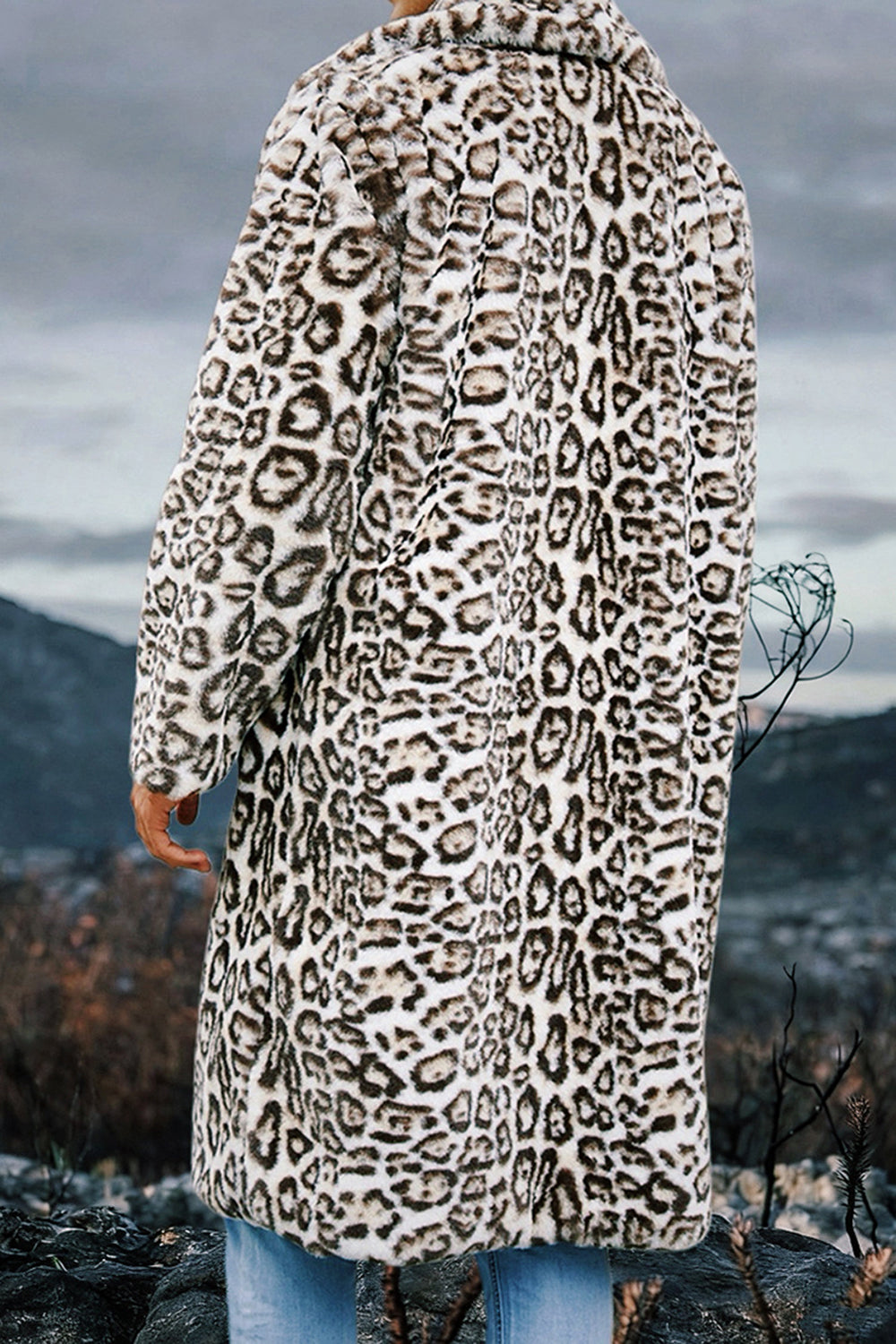 Manteau long homme chaud en fausse fourrure léopard ivoire avec poches