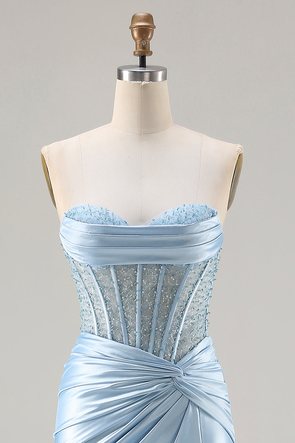Robe de bal longue bustier sirène bleu ciel avec corset perlé et fente