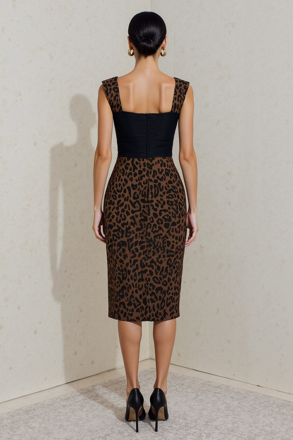 Funda Cuello Cuadrado Negro y Marrón Vestido de Trabajo Midi Leopardo