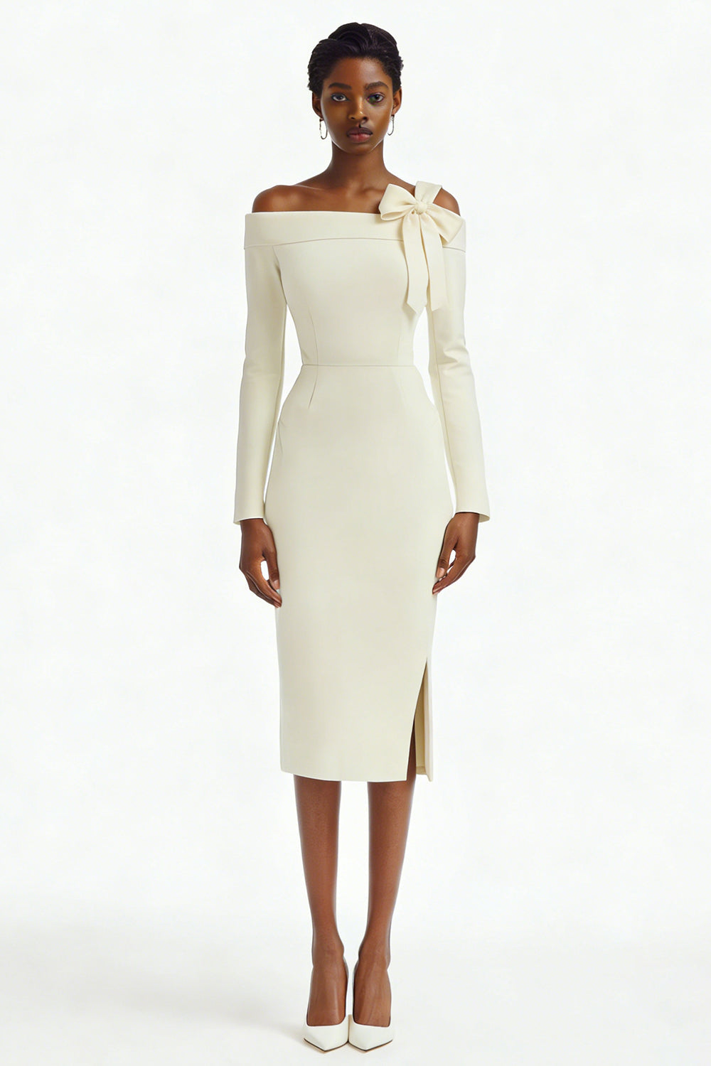 Robe de fiançailles asymétrique ivoire à manches longues et fente
