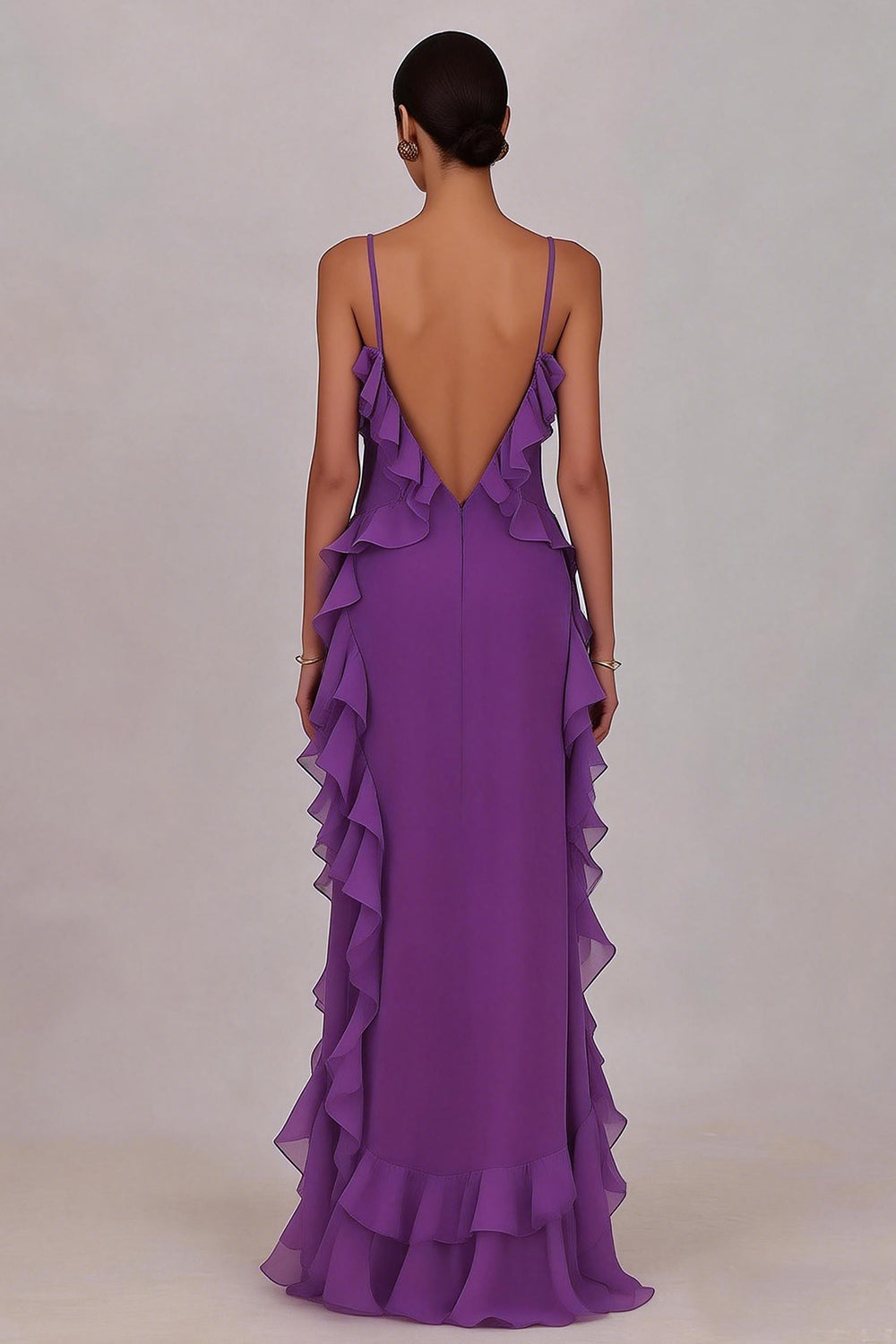 Robe longue fourreau en mousseline de soie prune à volants et fente