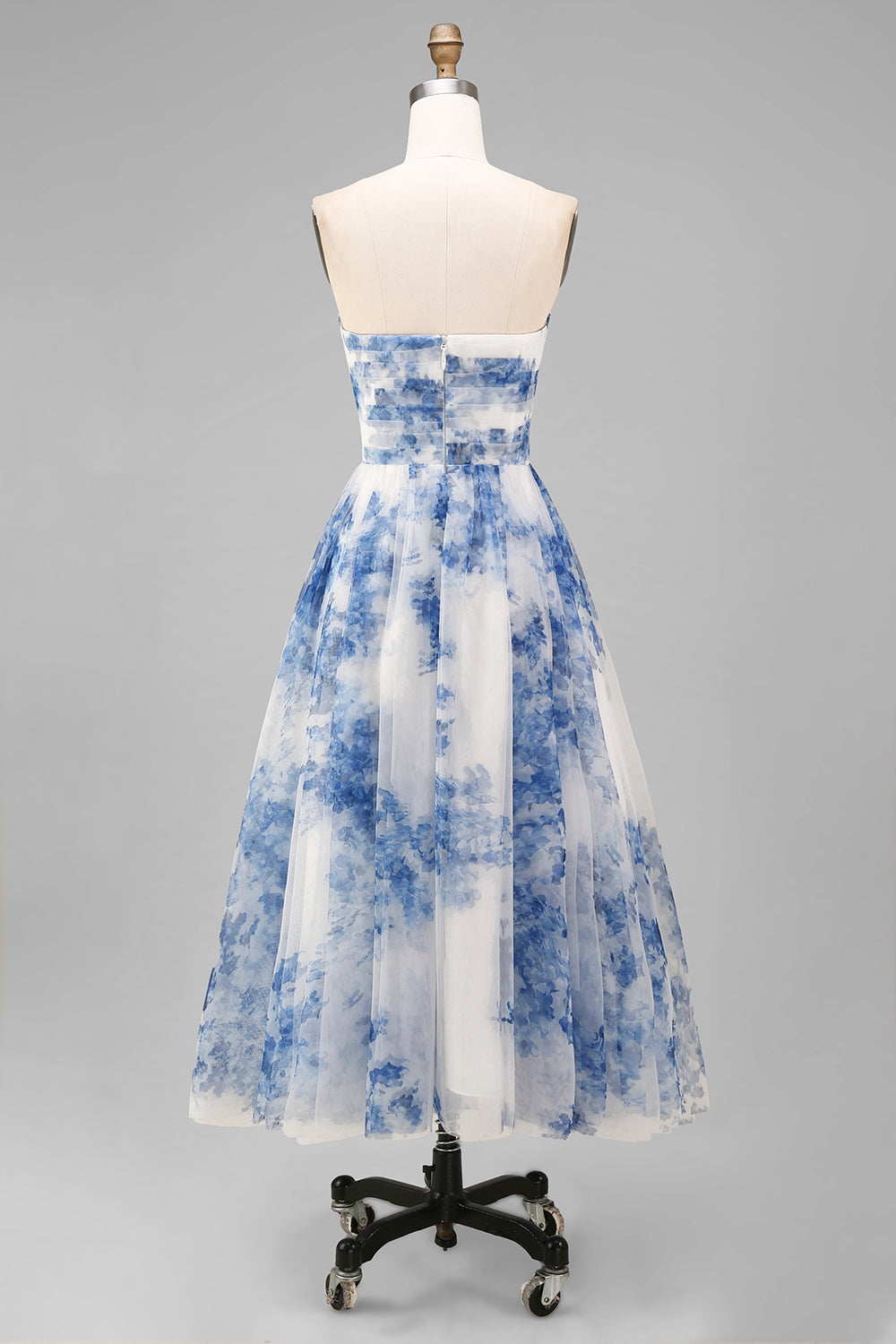 Robe midi bustier évasée, froncée, à fleurs blanches et bleues