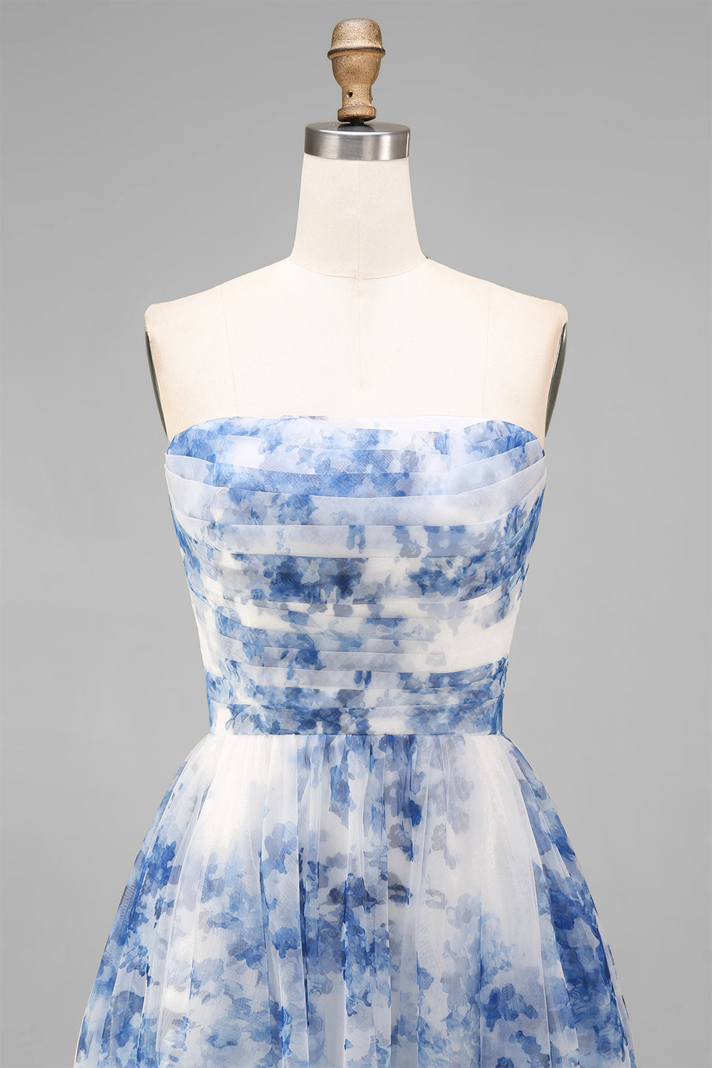 Robe midi bustier évasée, froncée, à fleurs blanches et bleues
