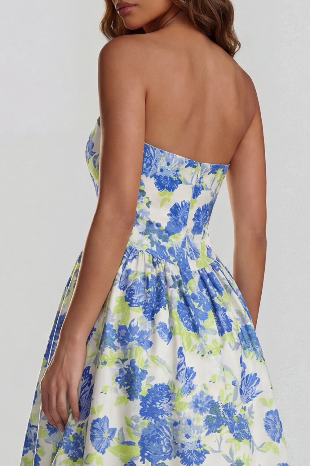 Robe midi fendue trapèze bustier imprimée fleurs de narcisse bleues