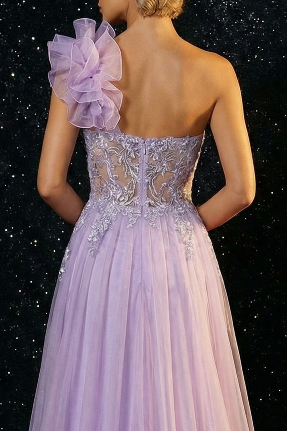 Robe de soirée sirène asymétrique à volants et fente, ornée d'applications violettes scintillantes