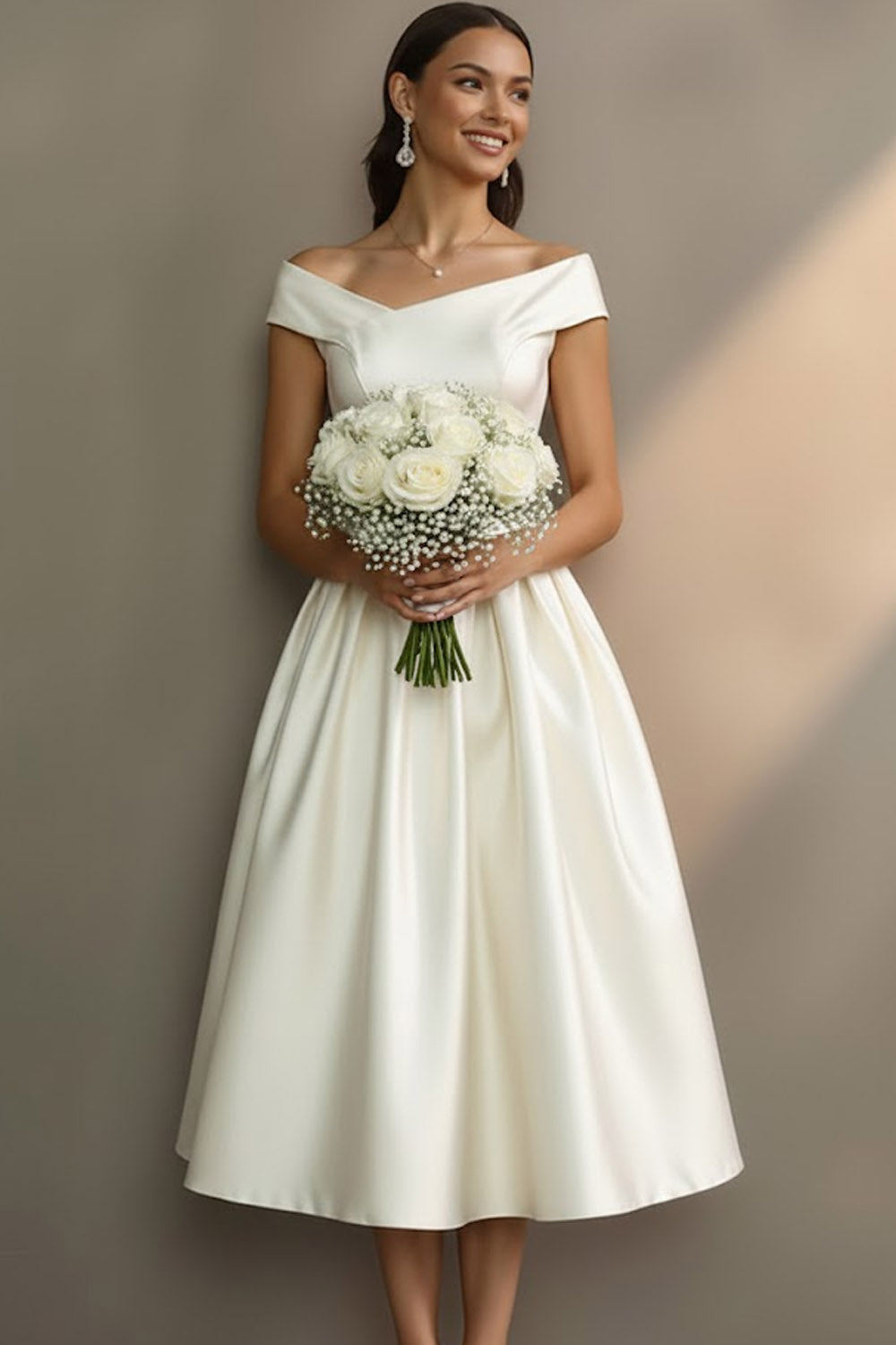 Robe de fiançailles midi trapèze blanche à épaules dénudées