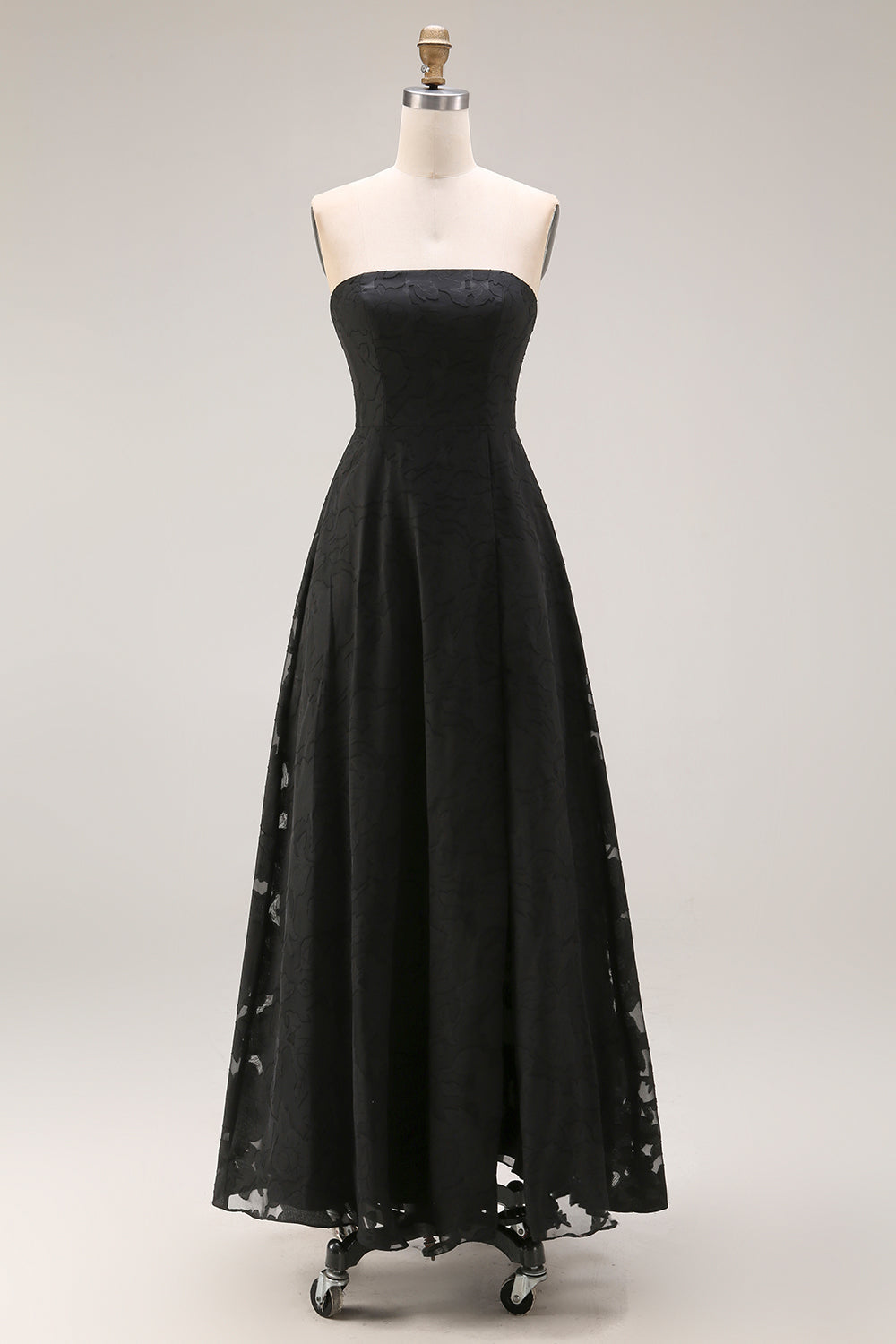 Robe longue de soirée noire sans bretelles coupe trapèze avec fermeture éclair au dos