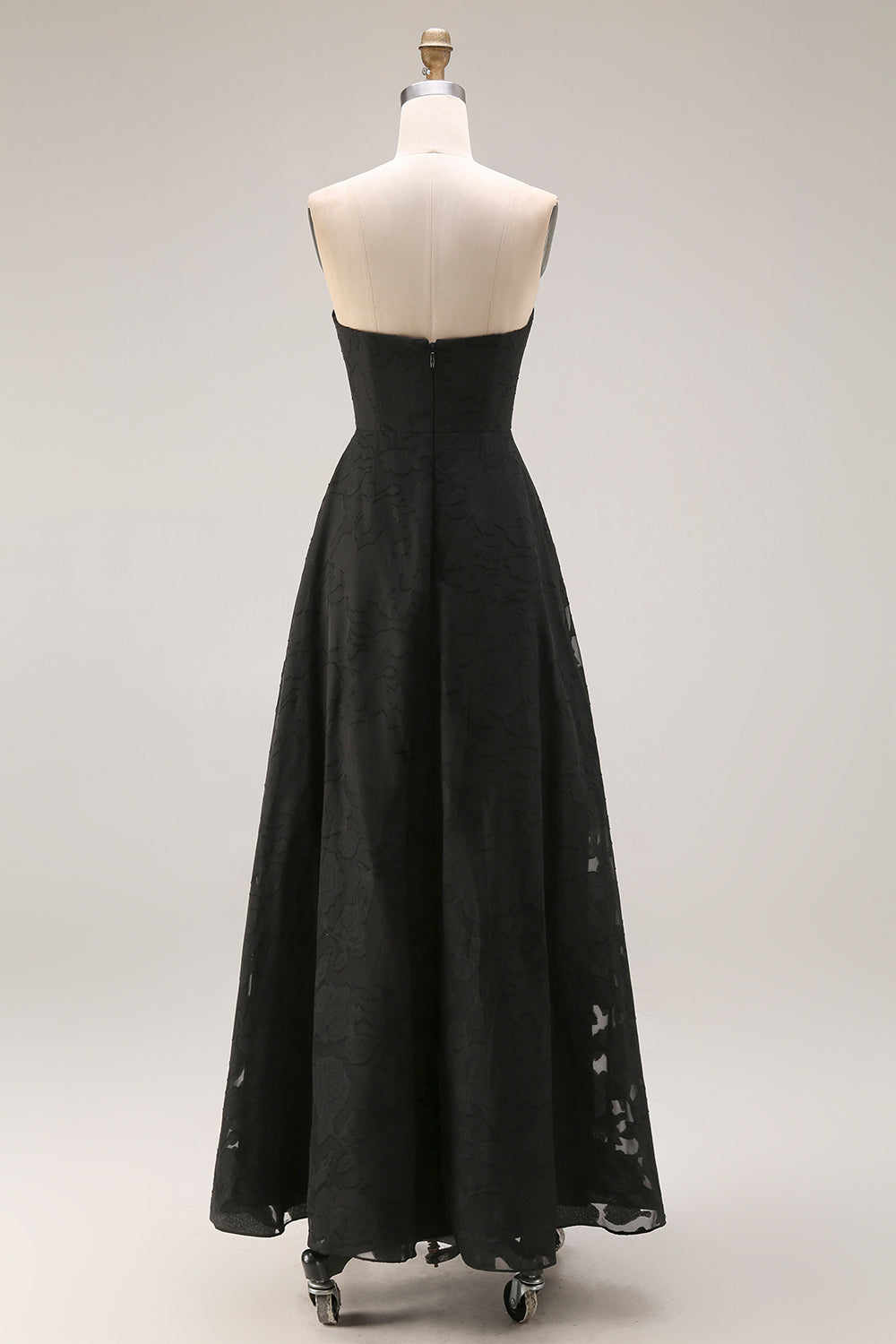 Robe longue de soirée noire sans bretelles coupe trapèze avec fermeture éclair au dos