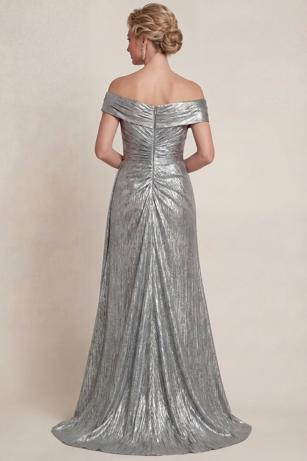 Robe de Mère de la Mariée Sirène Grise Argentée Froncée Épaules Dénudées