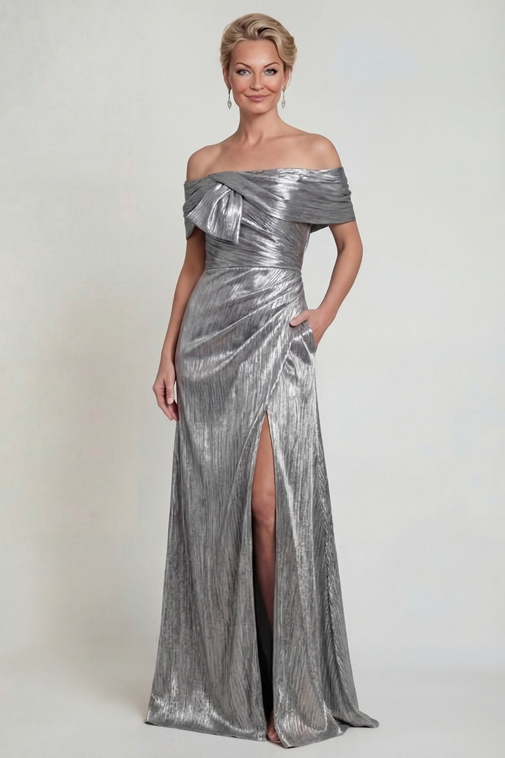 Robe Mère de la Mariée trapèze, froncée, épaules dénudées, gris argenté, avec poches