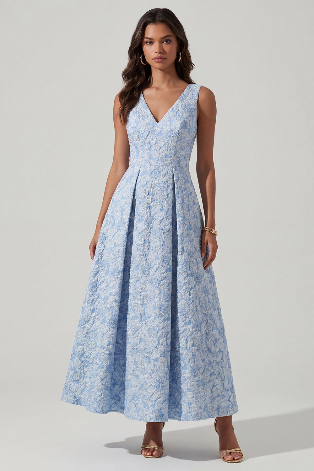 Robe midi évasée froncée en jacquard bleu col en V