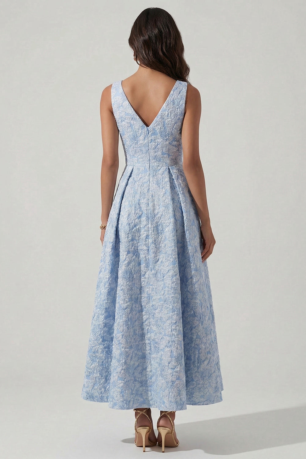 Robe midi évasée froncée en jacquard bleu col en V