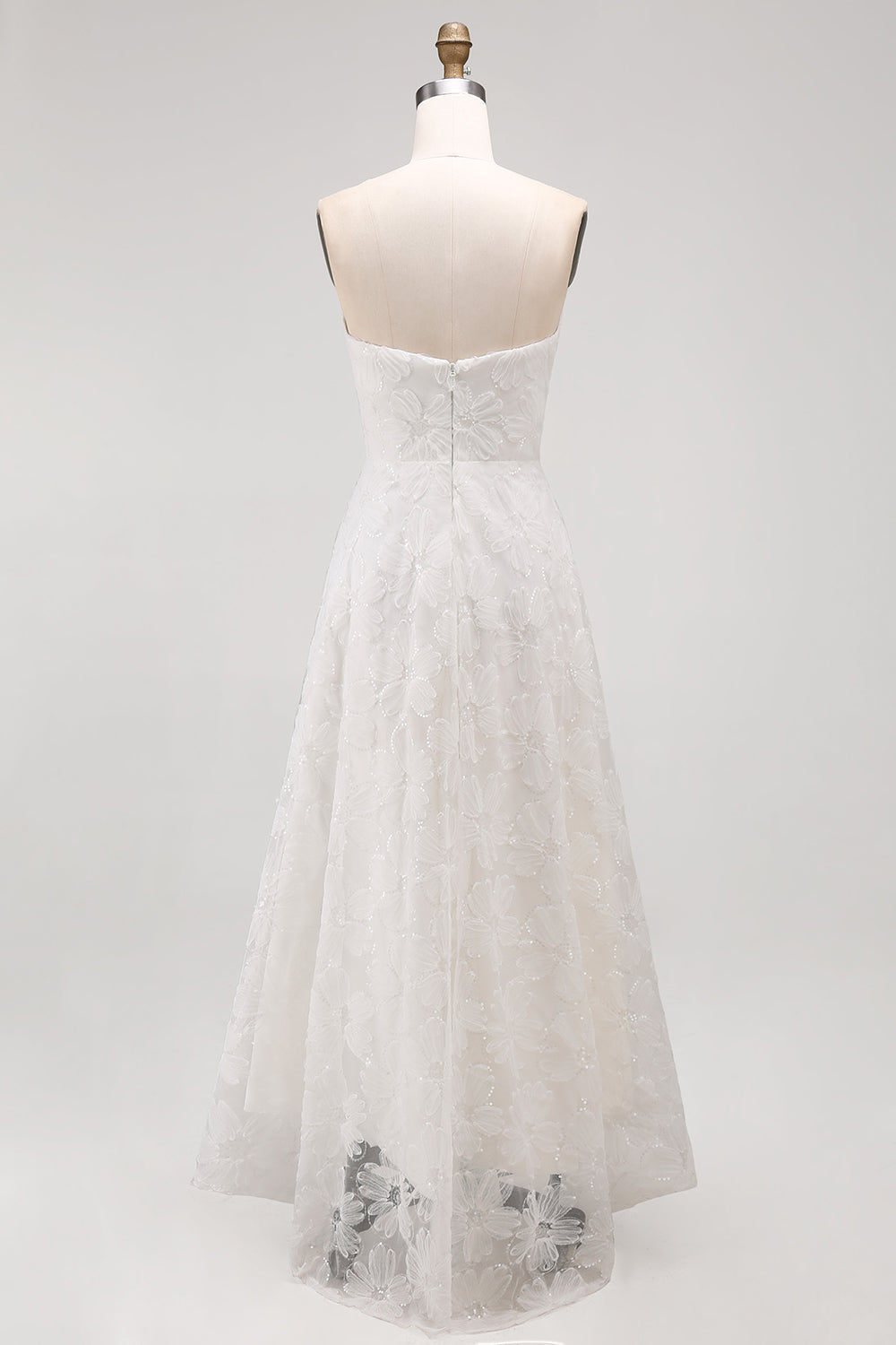 Robe de mariée bustier blanche évasée asymétrique avec fleurs 3D