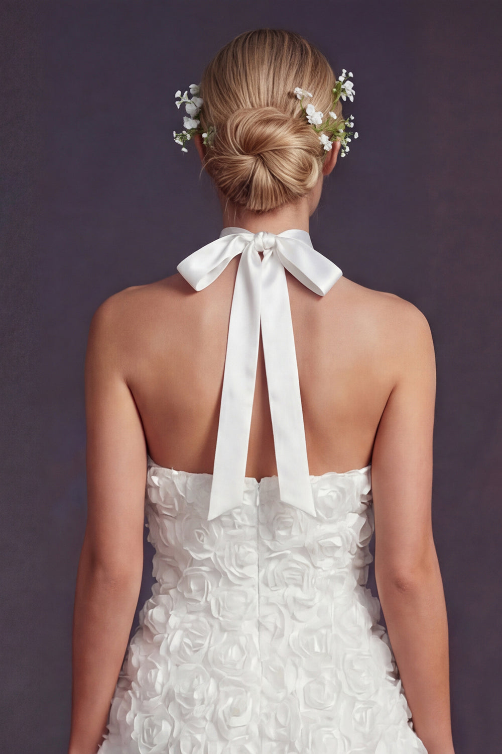 Robe de mariée longue blanche trapèze licou fleurs 3D