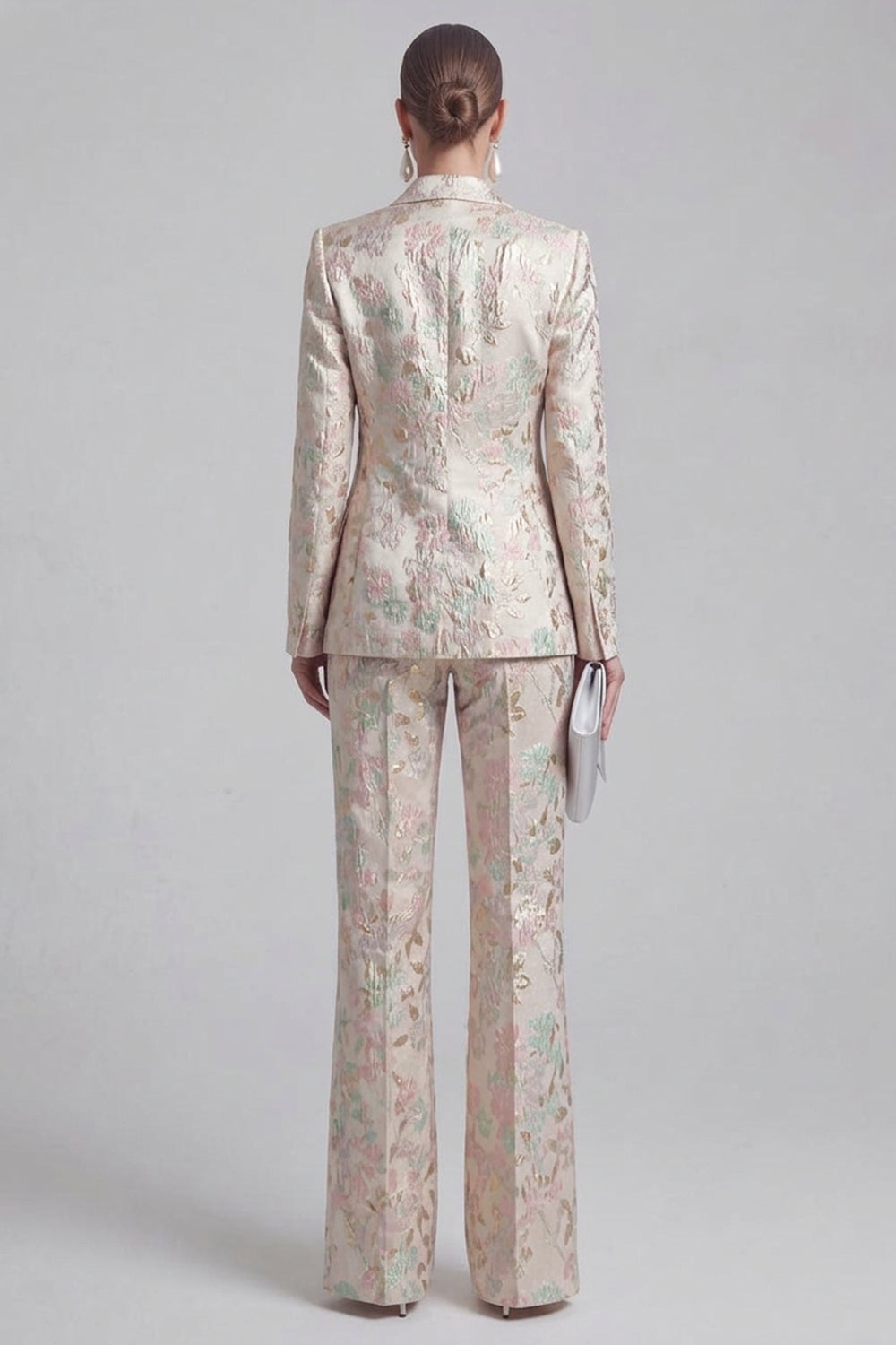 Costumes de bal croisés à revers fleuris bicolores champagne et rose