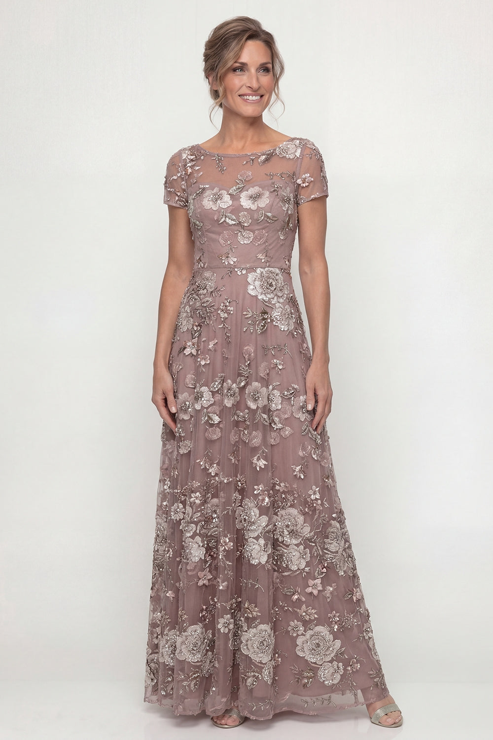 Dusty Blue A-Line Short Sleeves Mother of the Bride Dress with Embroidery