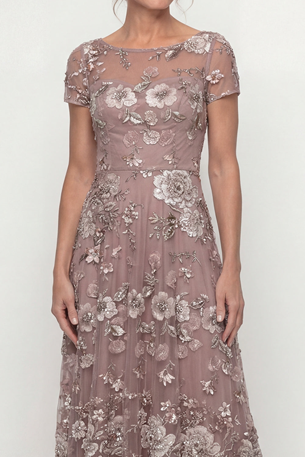 Dusty Blue A-Line Short Sleeves Mother of the Bride Dress with Embroidery