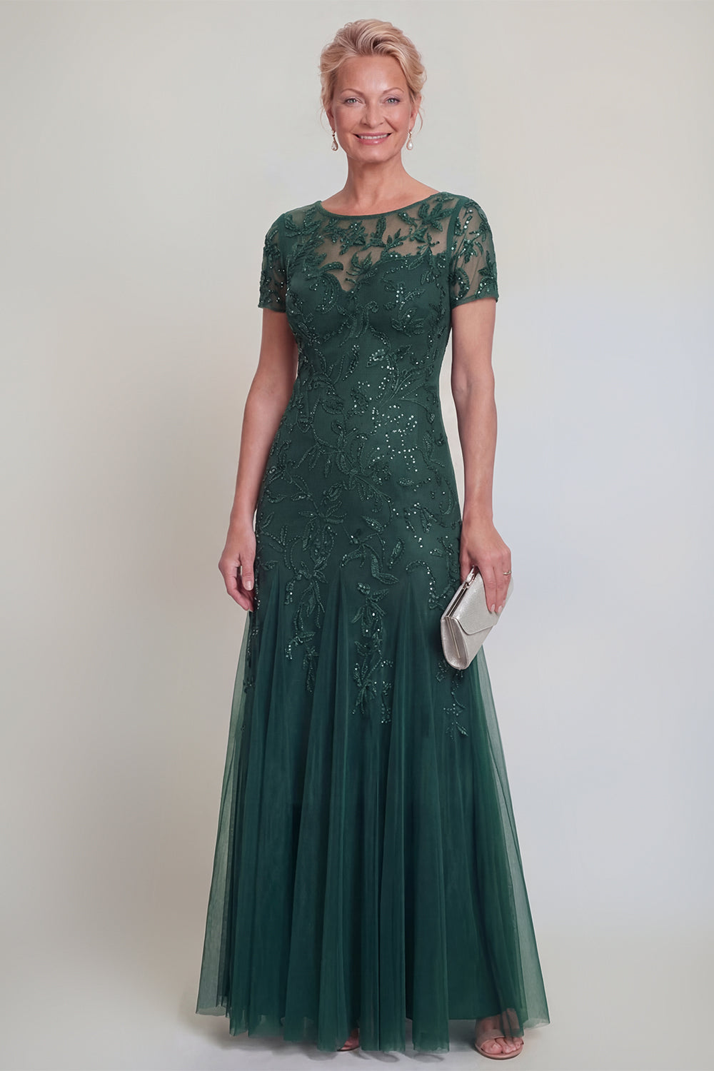 Robe de mère de la mariée vert foncé, ligne A, col rond, avec appliques