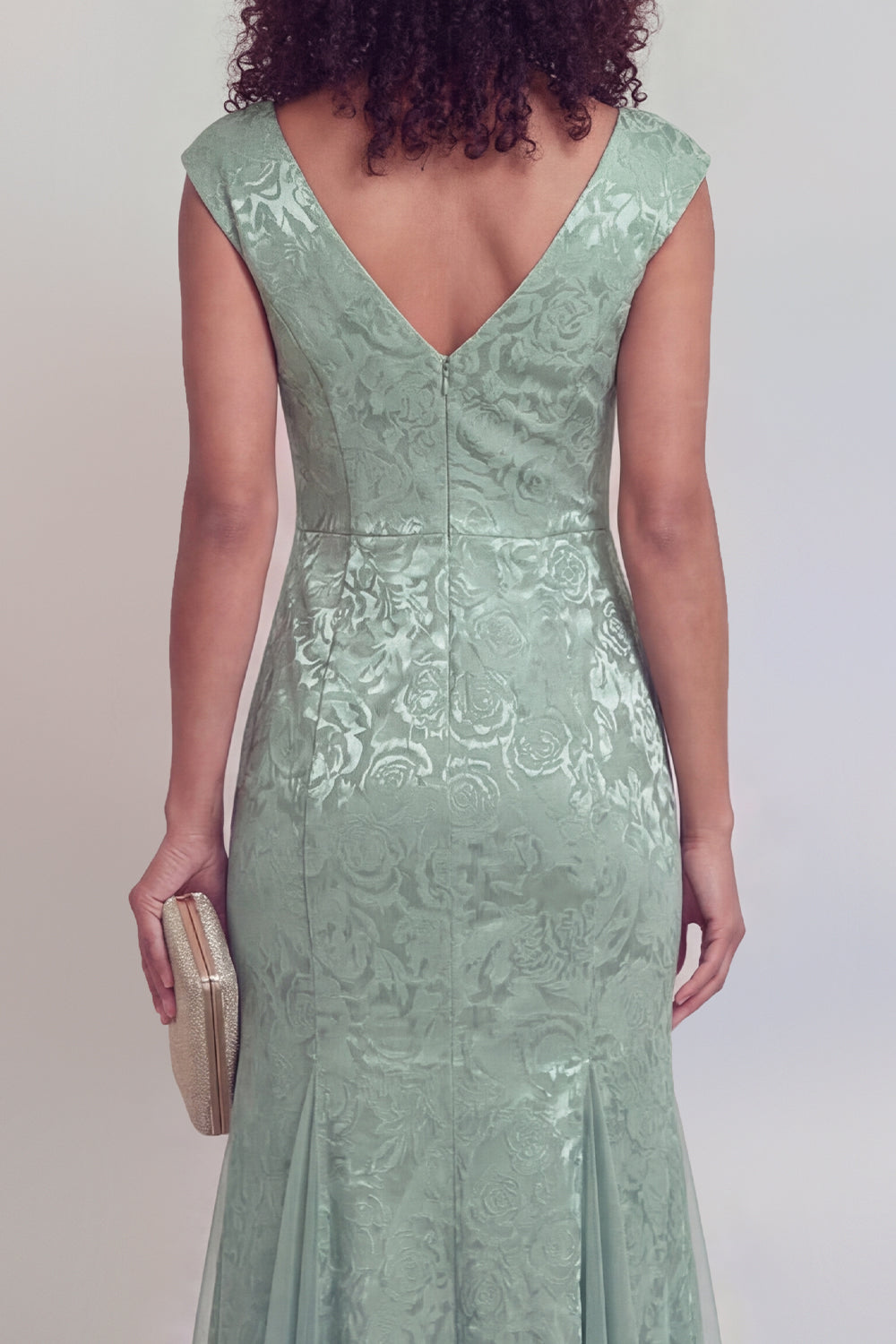 Robe longue sirène vert sauge fleuri décolleté en V avec fente pour mère de la mariée