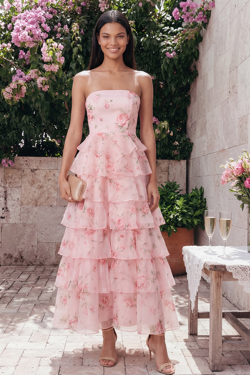 Robe de soirée longue trapèze en mousseline de soie rose sans bretelles à volants imprimé floral