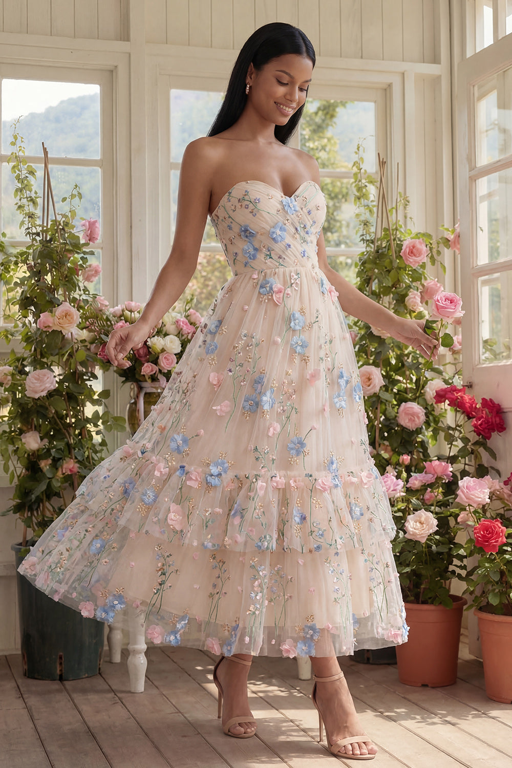Robe midi trapèze Sweetheart en tulle Champagne à appliques florales