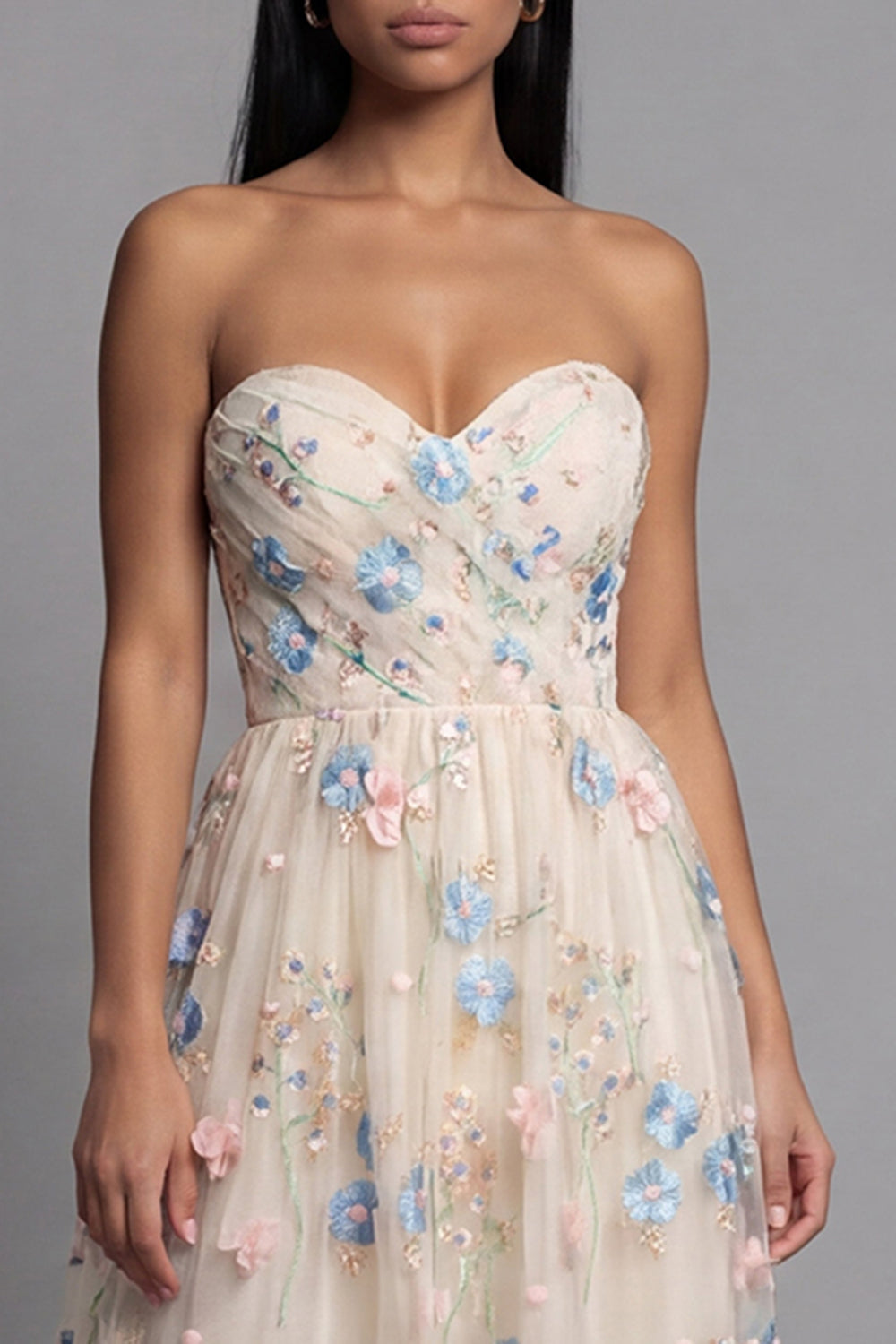 Robe midi trapèze Sweetheart en tulle Champagne à appliques florales