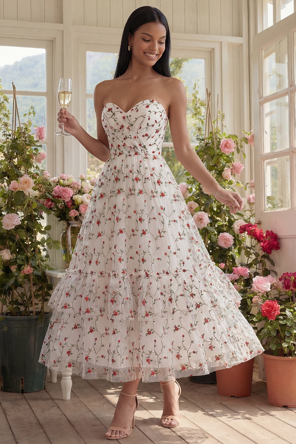 Robe midi trapèze Sweetheart en tulle Champagne à appliques florales