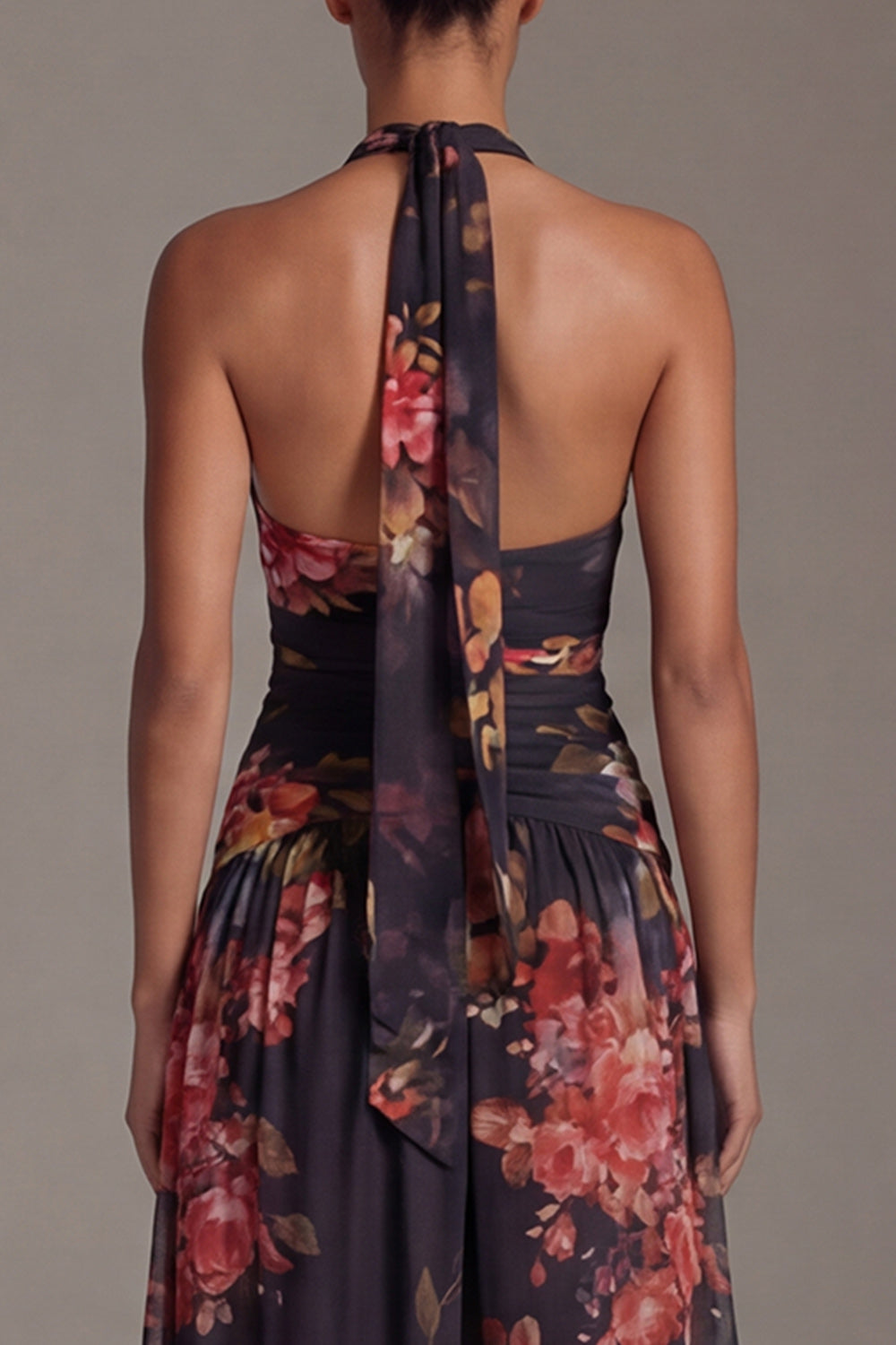 Robe trapèze florale noire à imprimé licou