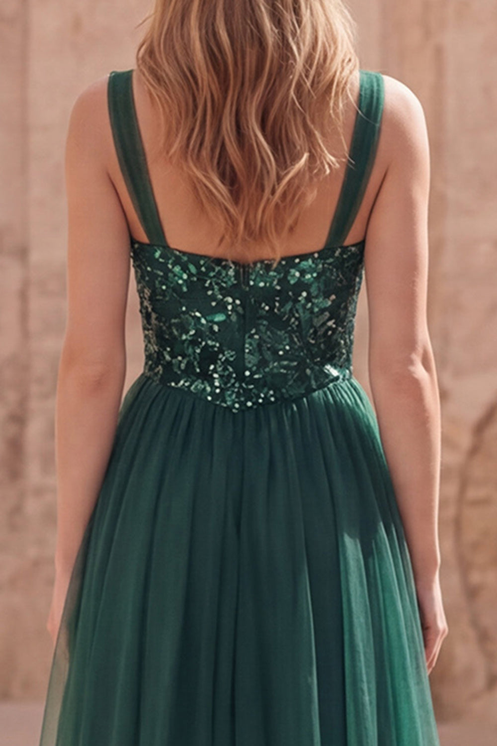 Robe de bal longue en sequin, bretelles spaghetti, coupe évasée, vert foncé