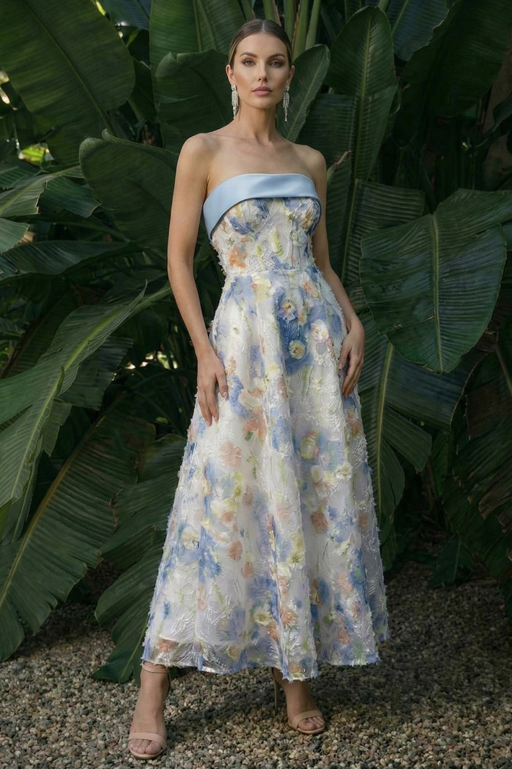 Robe de soirée longue trapèze bleu clair à motif floral et nœuds