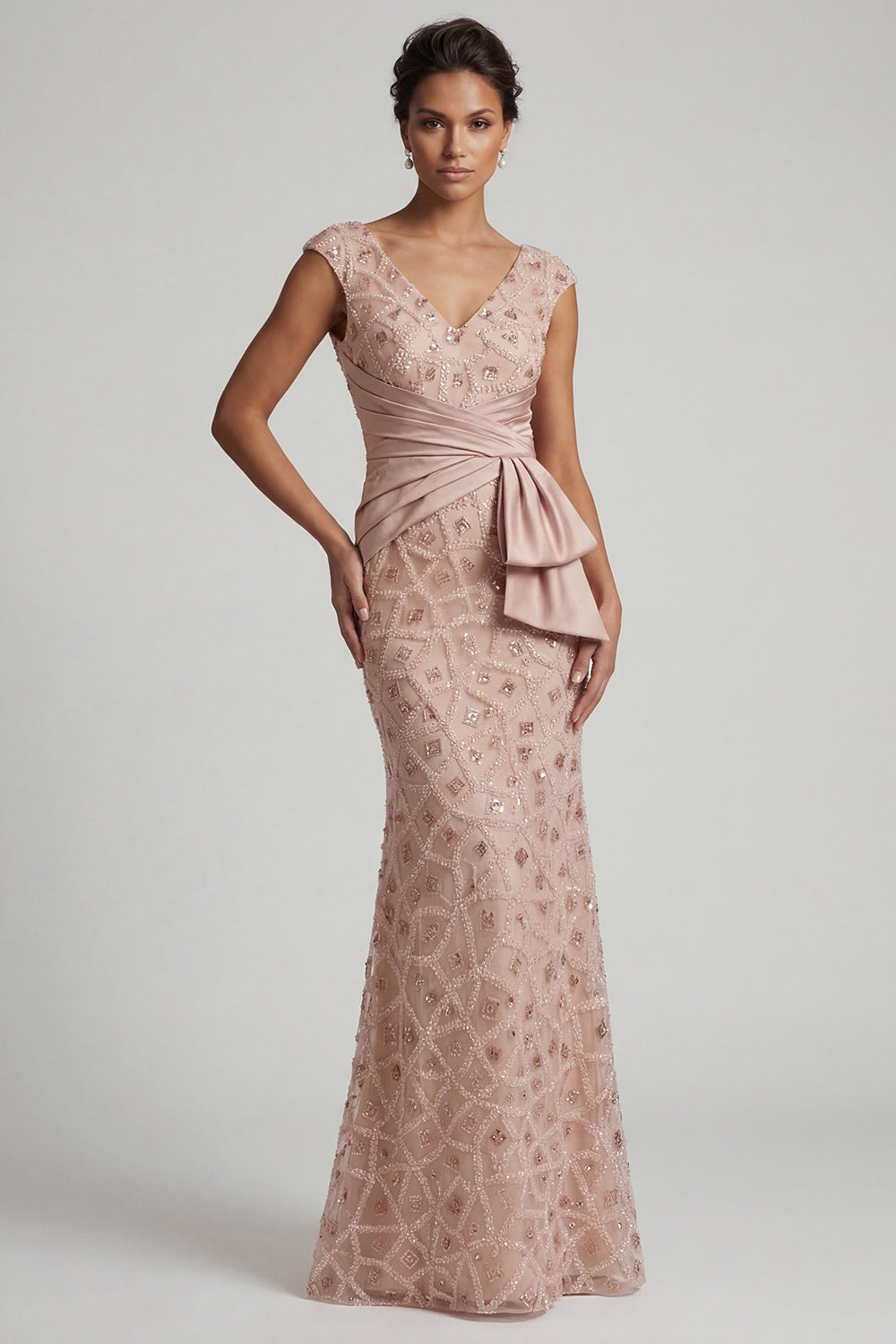 Vestido de sirena de cuello en V con cuentas en color rubor para la madre de la novia