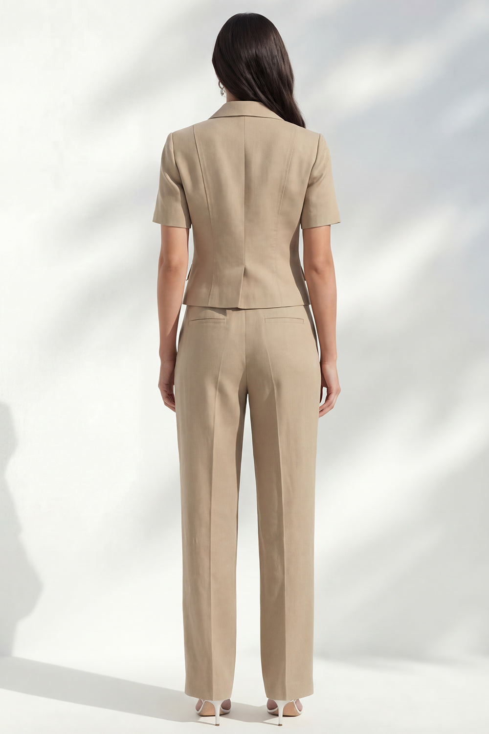 Costume Long Femme Kaki à Revers Crantés, Simple Boutonnage, Manches Courtes, Coupe Slim