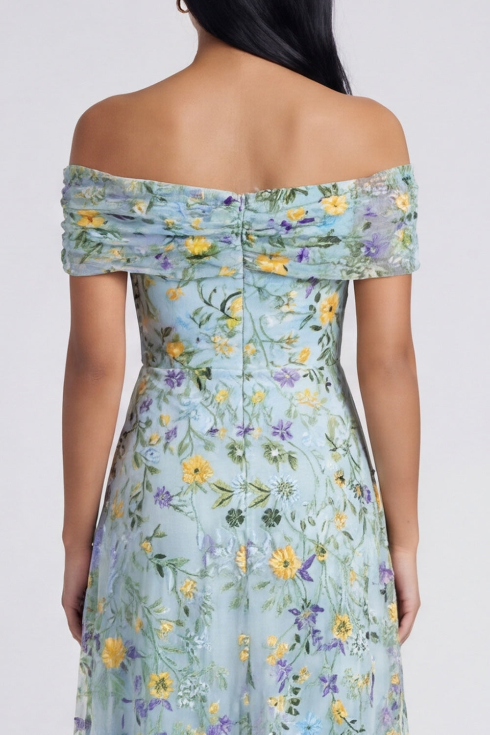 Robe longue évasée à épaules dénudées à imprimé floral bleu