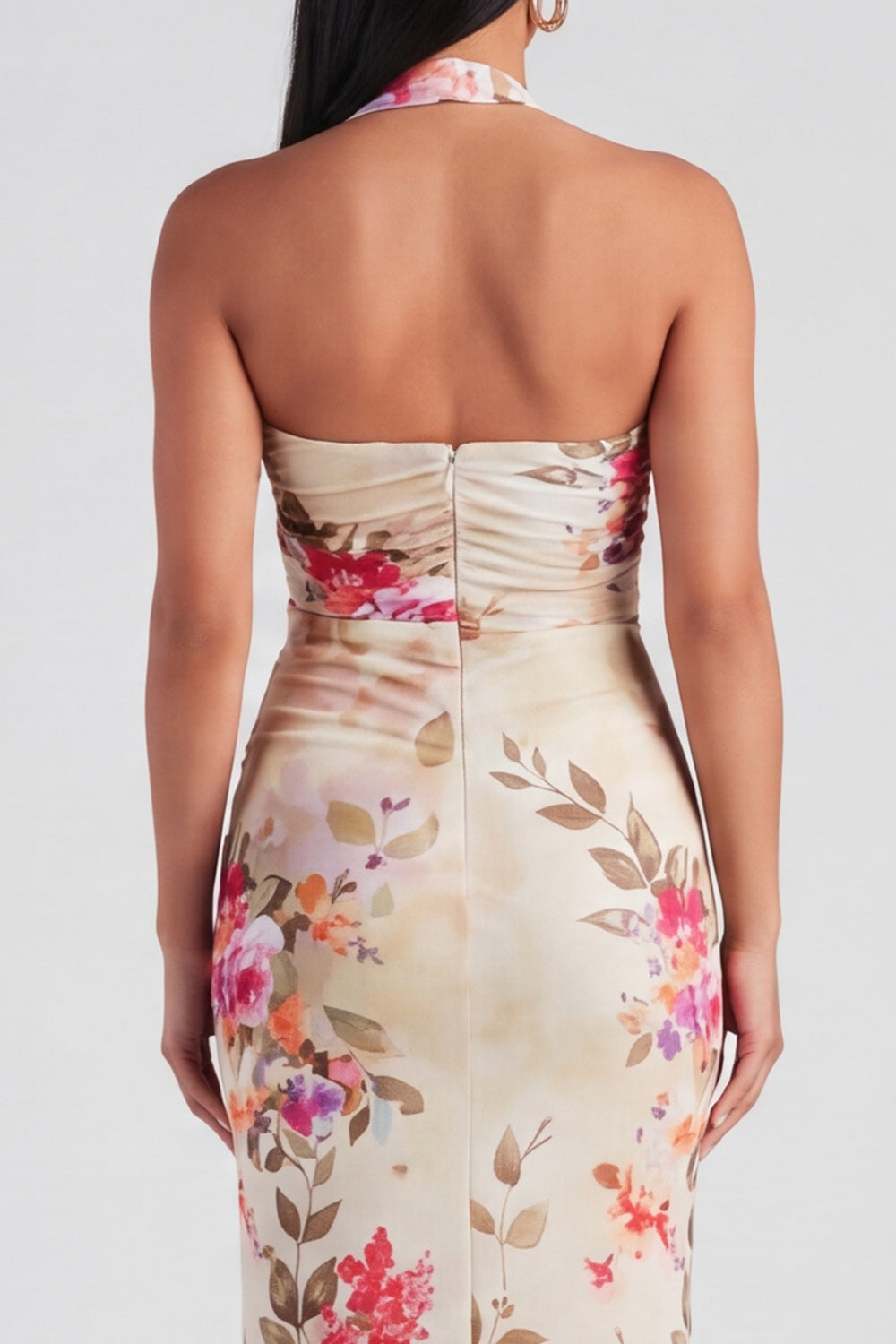 Robe longue florale Champagne à fourreau et licol