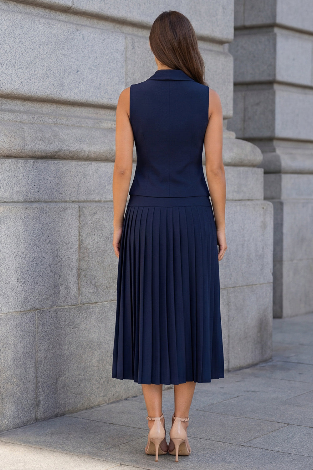 Robe de travail 2 pièces plissée trapèze sans manches bleu marine à boutonnage simple