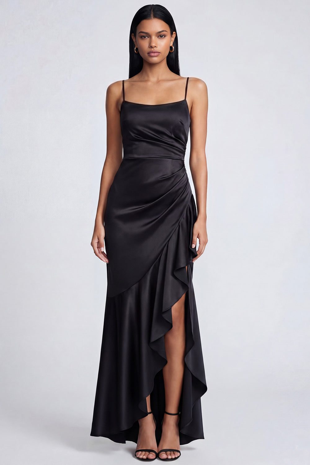 Vestido formal de satén con tirantes finos y volantes, corte sirena, color negro