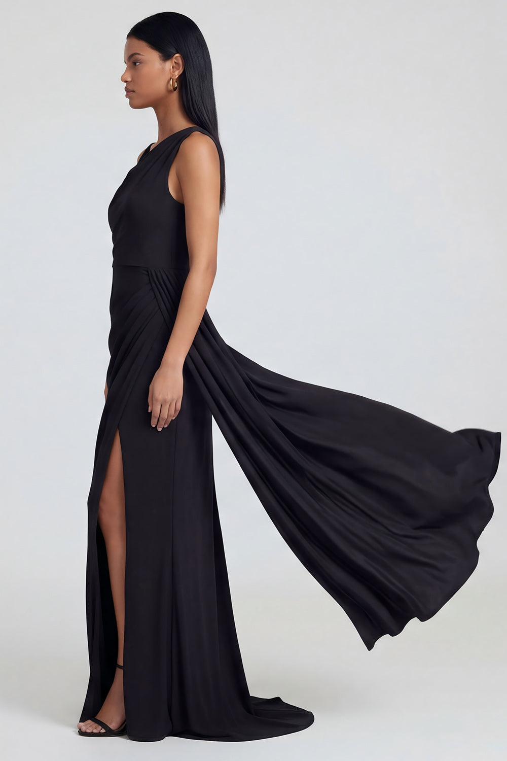 Robe de soirée noire fourreau asymétrique avec ruban décoratif