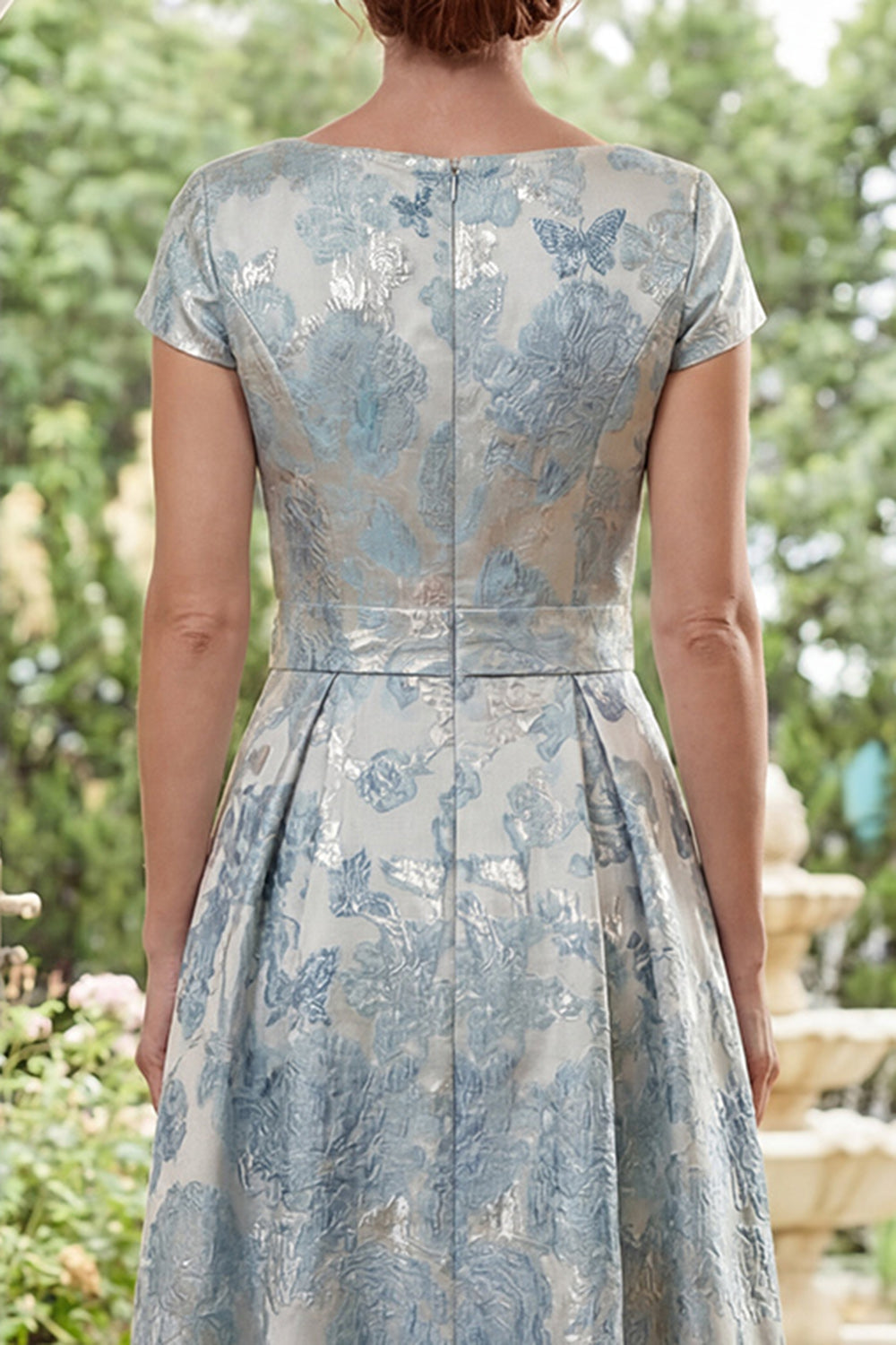 Robe longue trapèze de mère de la mariée bleue en jacquard avec nœud et décolleté bateau