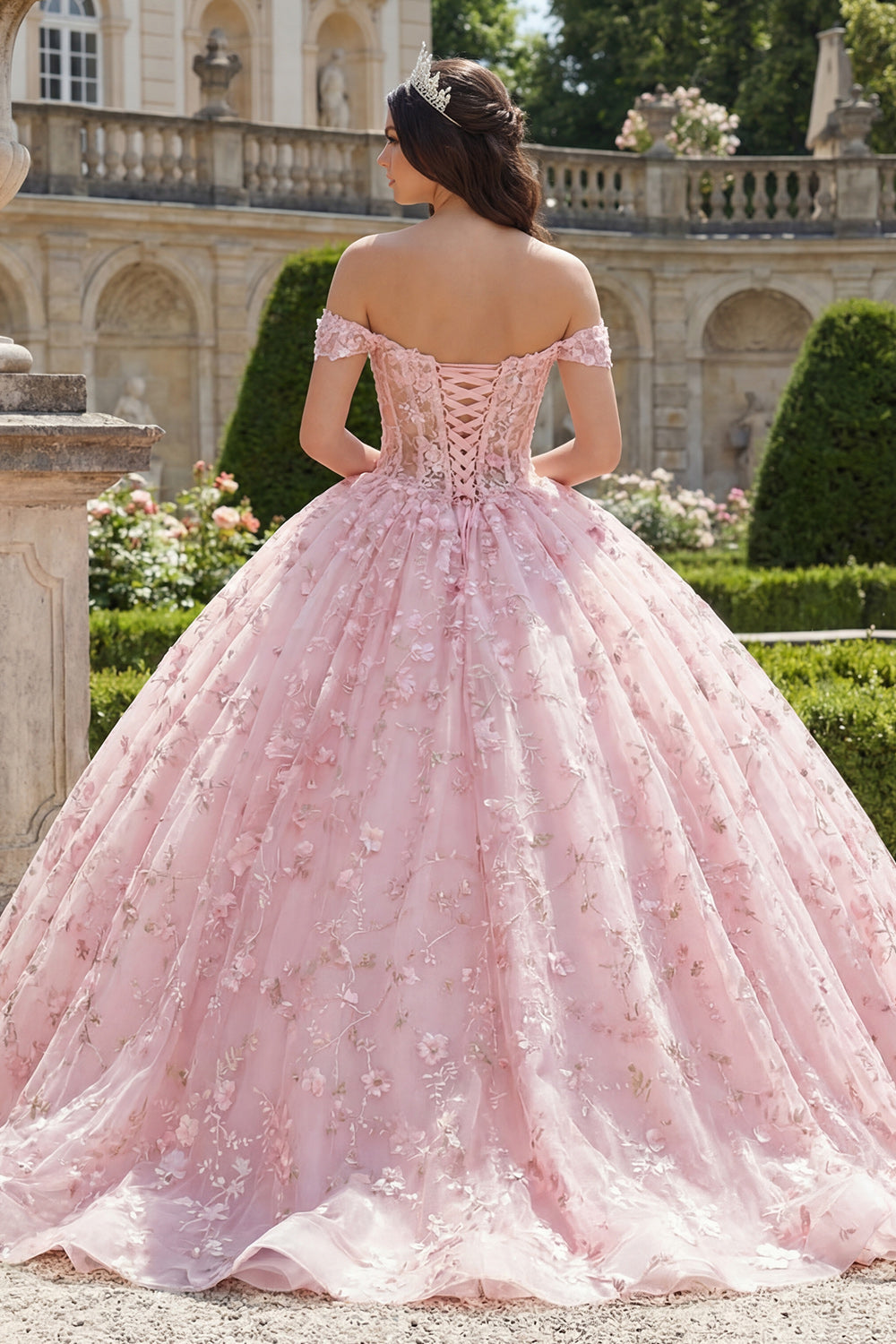 Vestido de Quinceañera con Corsé Rosado sin Hombros y Apliques de Bola