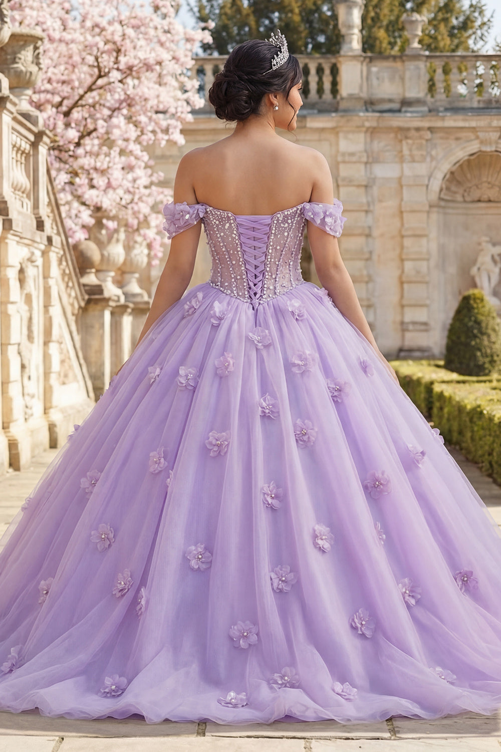Vestido de quinceañera lila de gala con corsé, hombros descubiertos y flores 3D