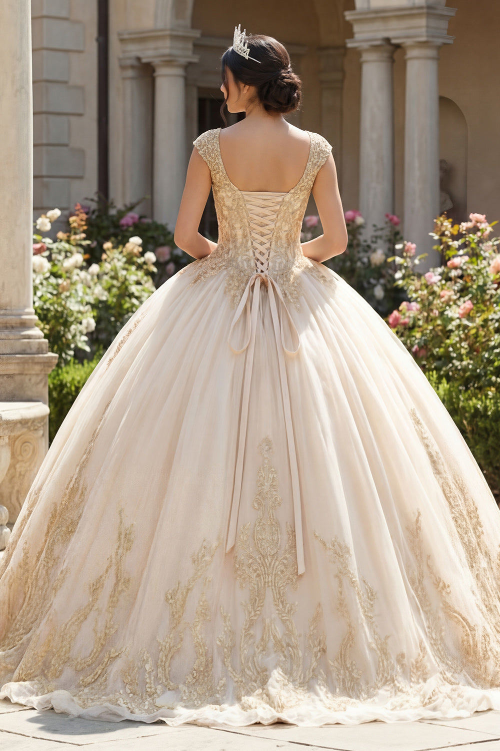 Champagne Appliquéd V-Neck Ball Gown Quinceañera Dress
