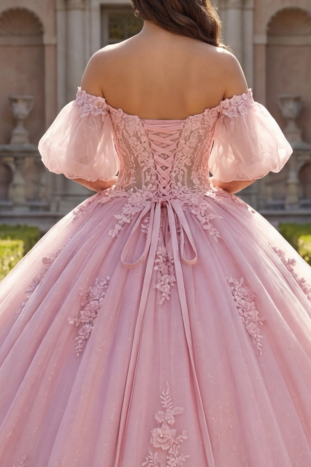 Robe de bal de Quinceañera rose avec épaules dénudées, appliques et manches bouffantes
