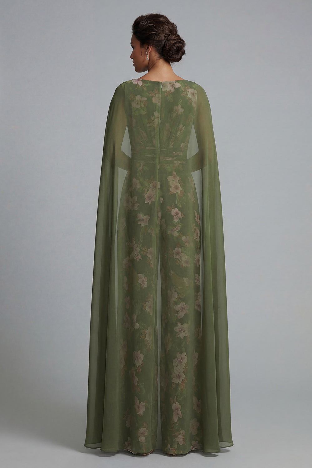 Combinaison Eucalyptus à col en V fleuri avec cape pour la mère de la mariée