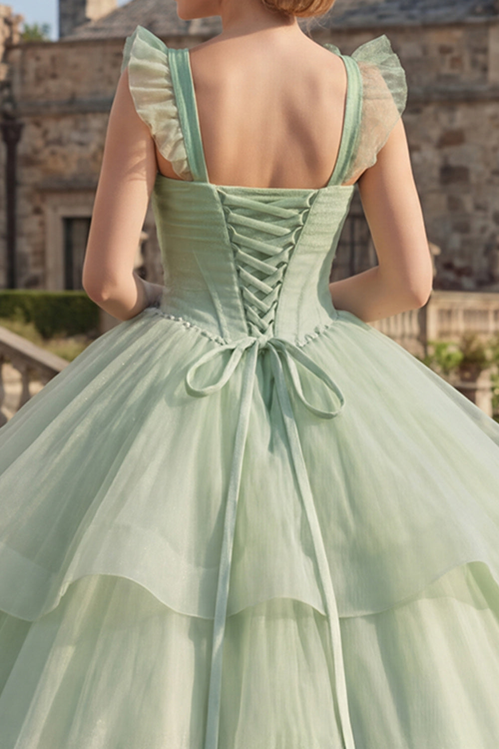 Robe de bal bustier vert menthe avec jupe étagée, coupe princesse pour Quinceañera