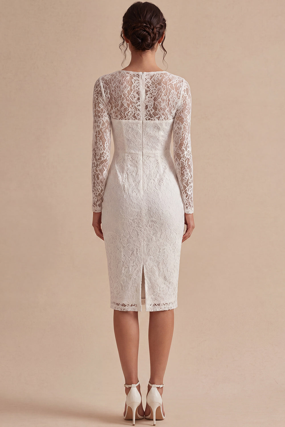 Robe de fiançailles bohème blanche florale en dentelle moulante à manches longues