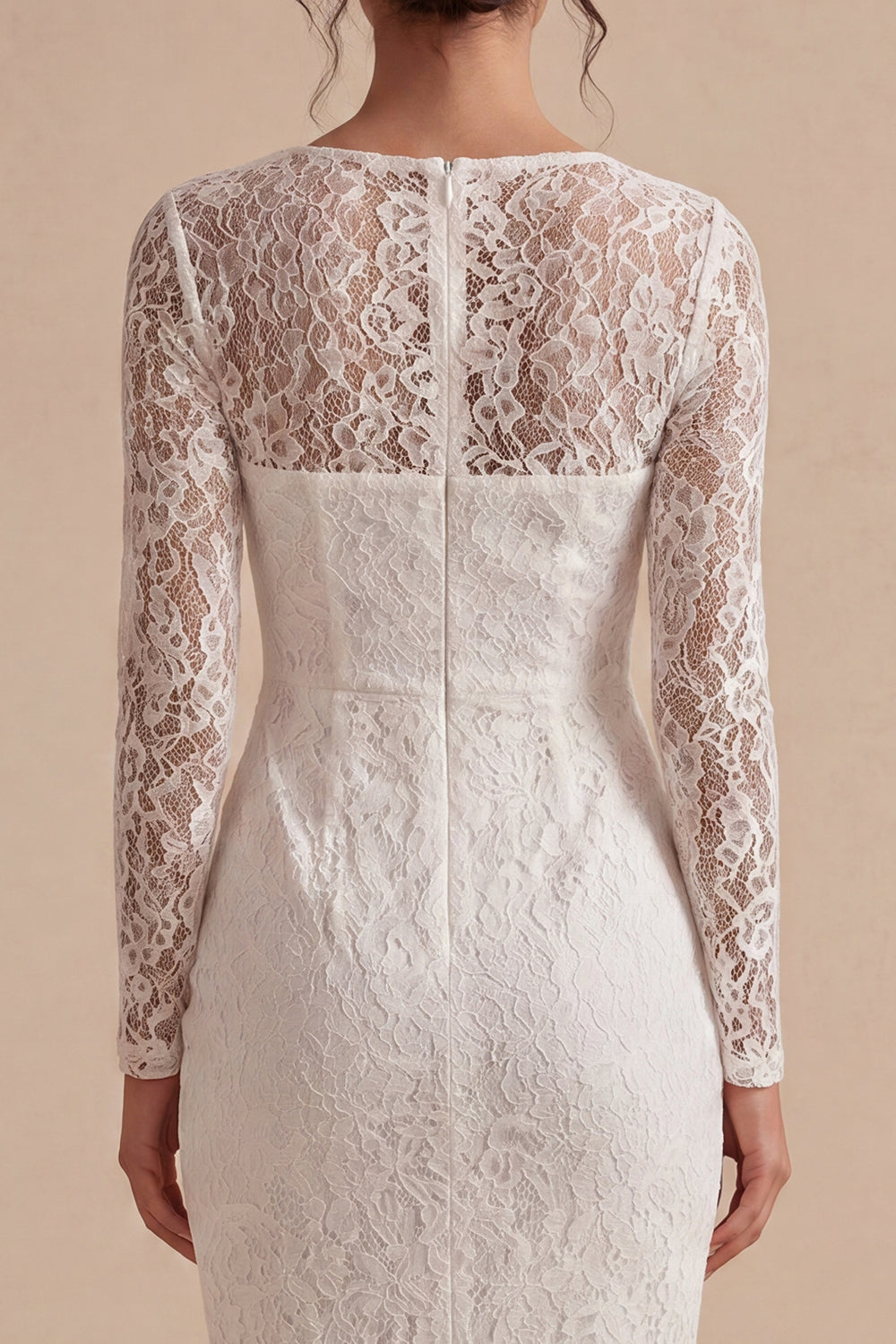 Robe de fiançailles bohème blanche florale en dentelle moulante à manches longues
