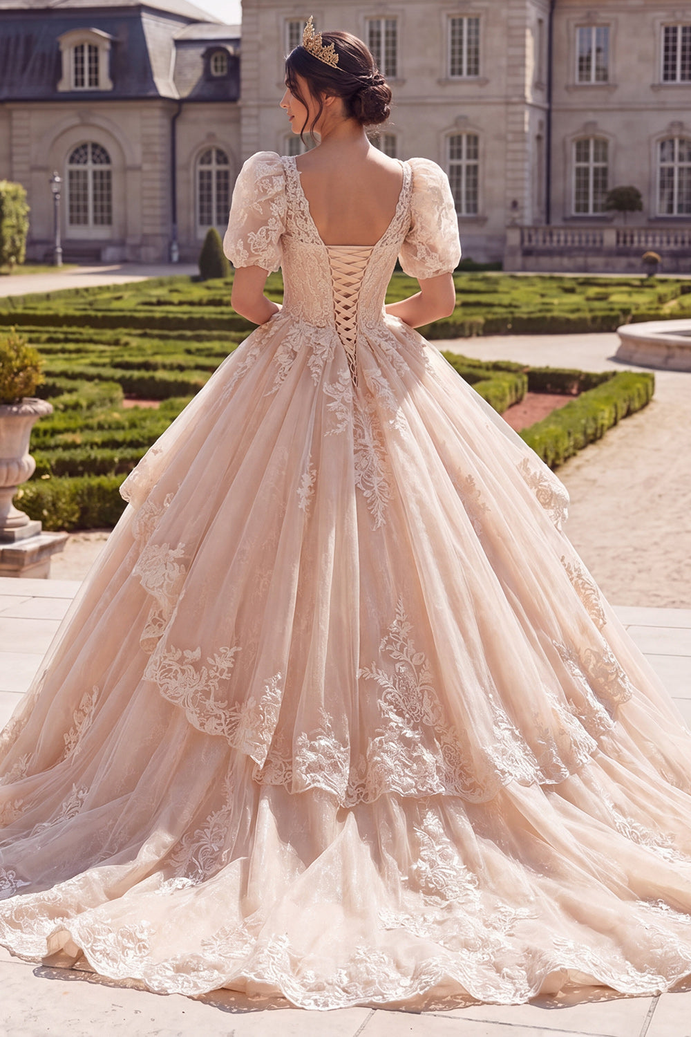 Robe de Quinceañera champagne en tulle, col en V, à appliques, manches courtes