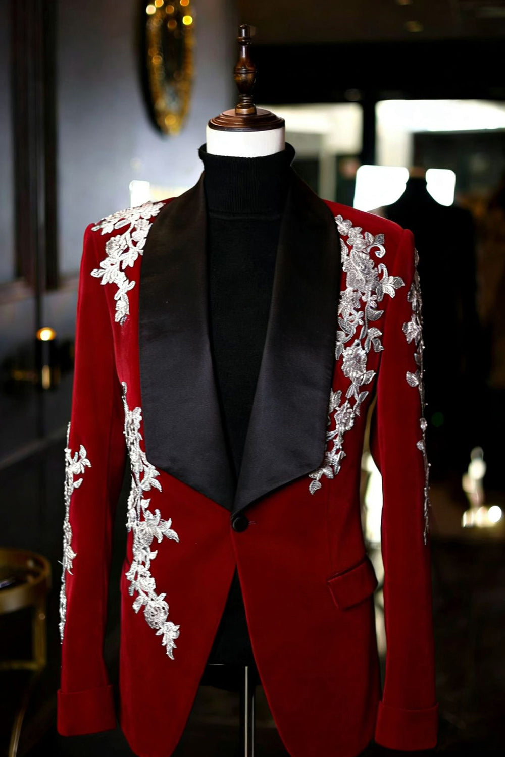 Shawl Lapel Black One Button Men's Wedding Blazer with Appliques