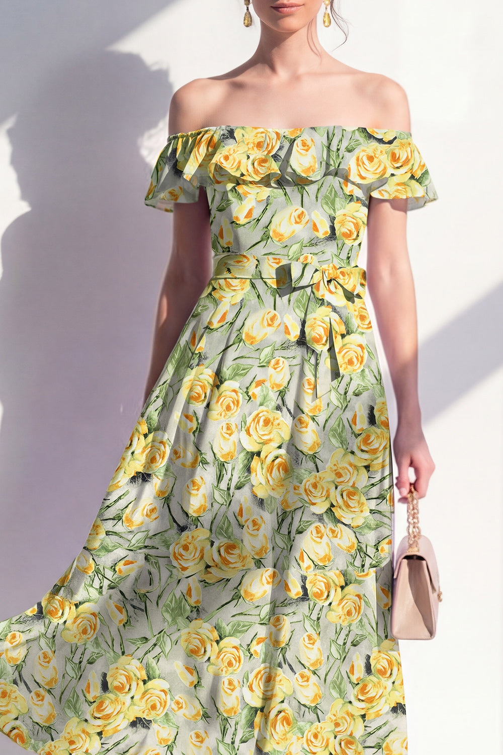 Robe midi trapèze rose à fleurs et épaules dénudées