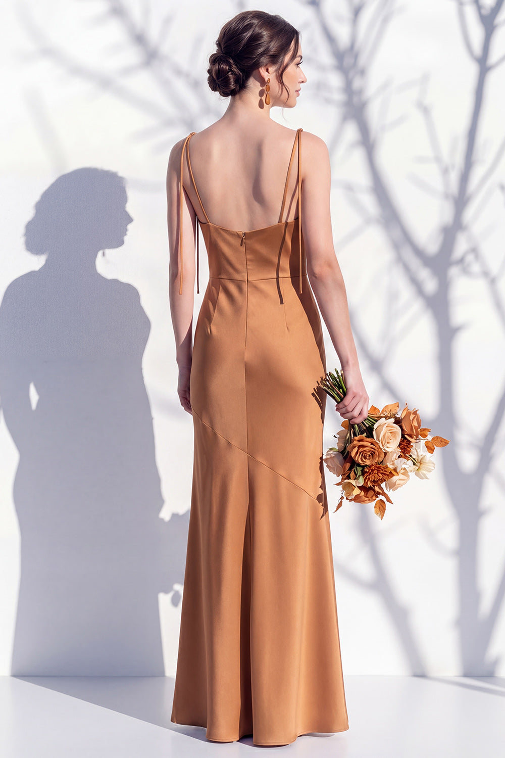 Robe de Demoiselle d'Honneur Fourreau Jaune à Bretelles Fines et Fente